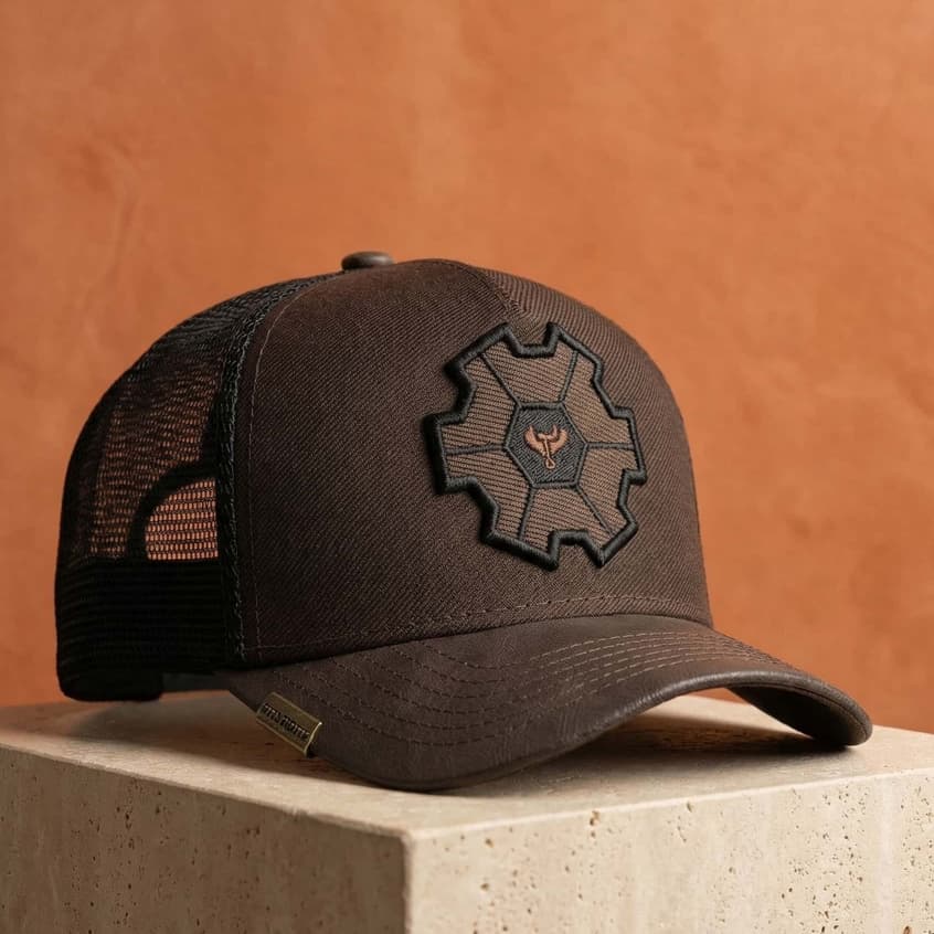 Boné Country Agro Rústico Premium Peão Trucker Aba Couro Snapback Sela De Ouro Telinha Original