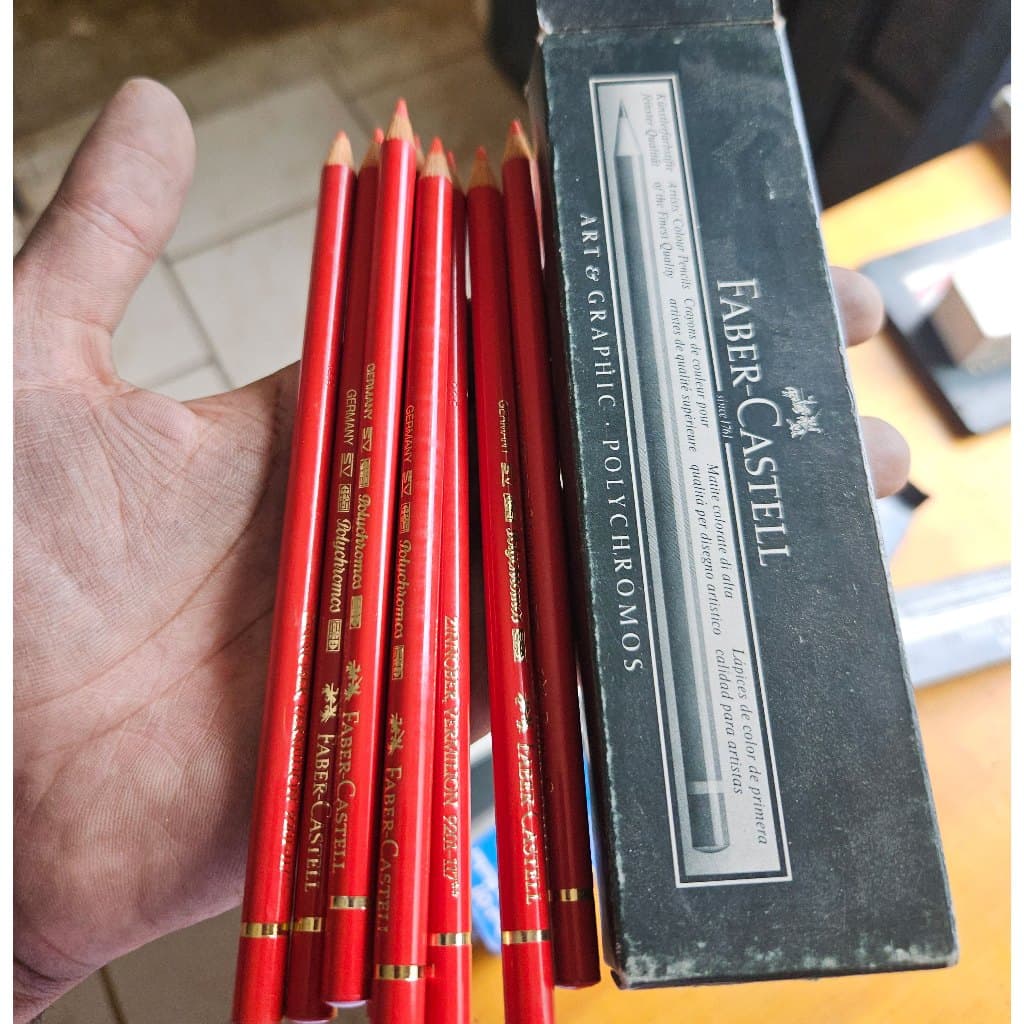 Caixa 12 Lápis Polychromos Faber-Castell Vermelho 117 (Novo/Vintage)