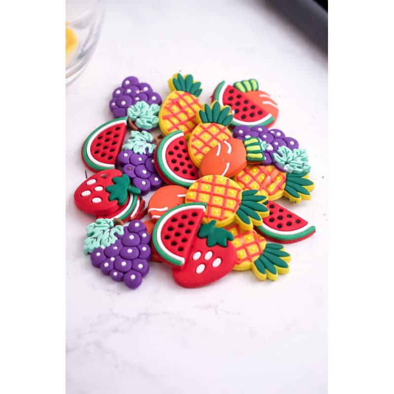 Aplique emborrachado e frutas para laços e artesanatos