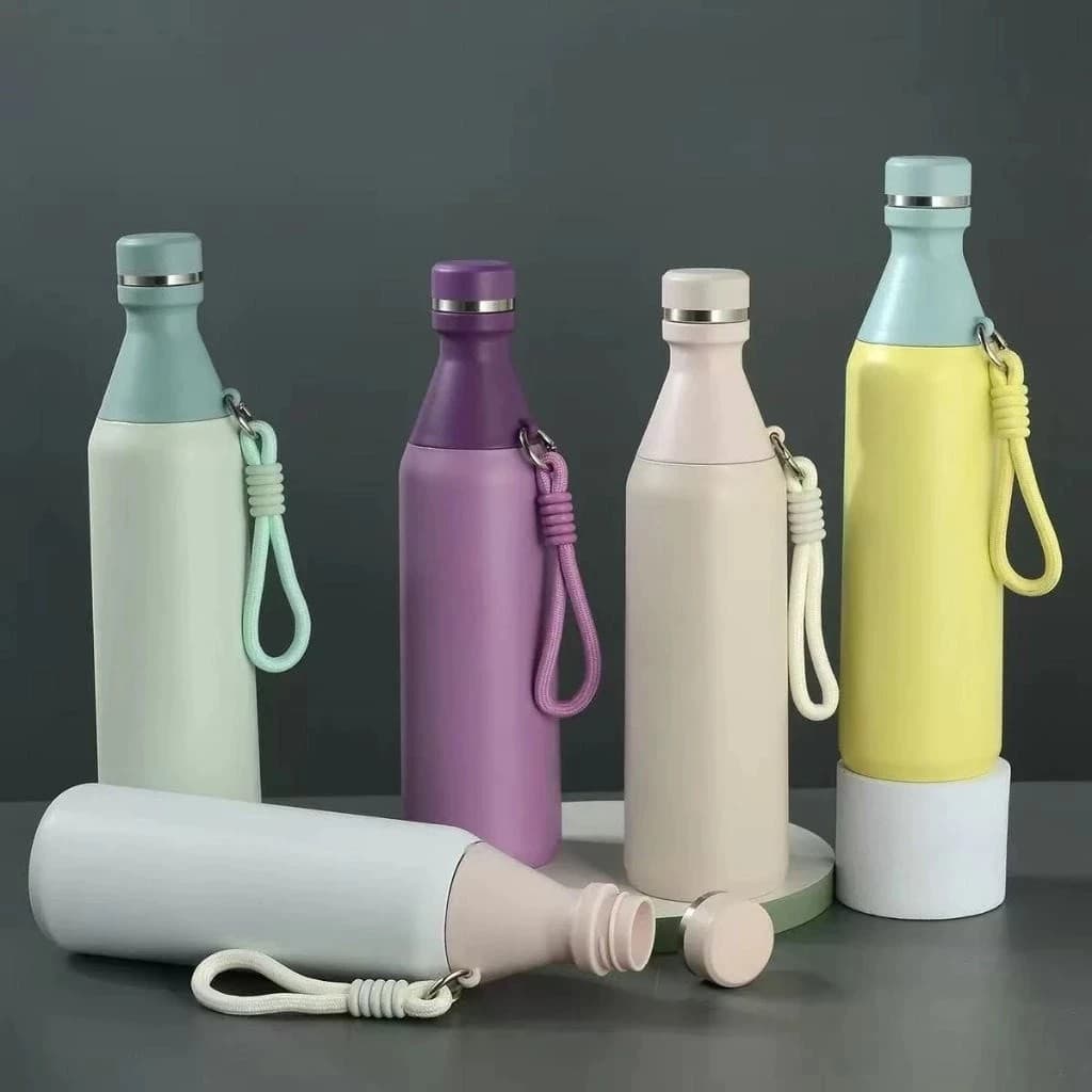 Garrafa Térmica de agua 500 ml formado coca - cola criativa e colorida, aço inoxidável 316 antevazamento para diaria