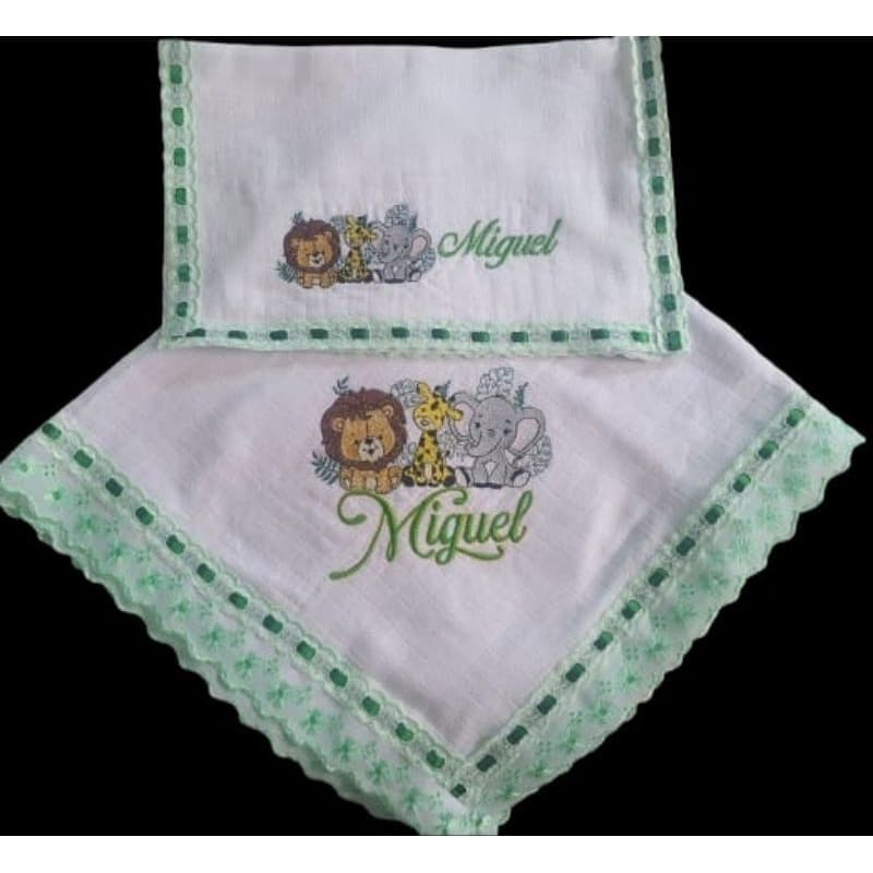 Kit 1 Fralda manta de Passeio Ombro 1 fralda de boca Bordada Personalizada  nome e desenho fraldinha/babete/maternidade