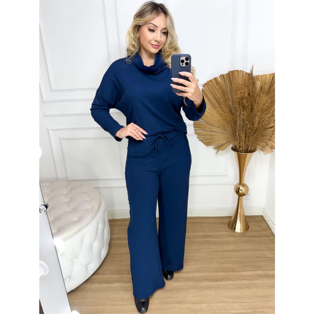Conjunto Moletinho blusa gola alta rolê manga longa e calça wide leg bolsos, feminino elegante inverno frio confortável