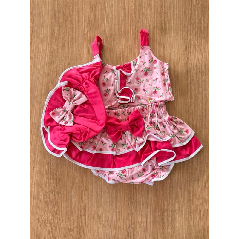 Conjunto Banho de Sol / Roupa de bebê para menina 03 à 12 Meses