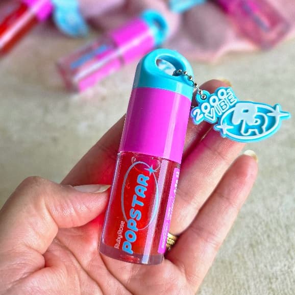 Lip Oil Gimme Bling Liquor Popstar Ruby Rose Hidratante Brilho Intenso Efeito Glow Lábios Radiantes