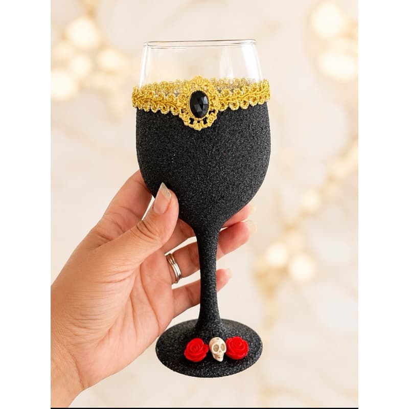 Taça Pombagira Luxo em Glitter Preto Caveira e Rosas Vermelhas | Umbanda, Quimbanda e Candomblé | Artesanal Exclusiva