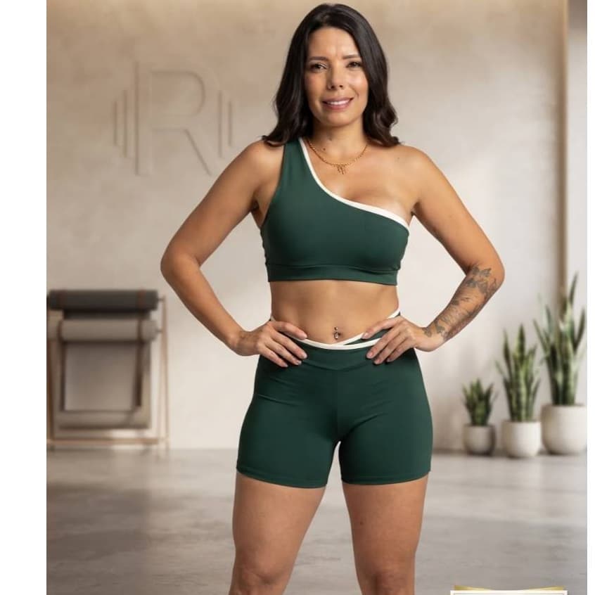 Roupa Fitness Feminina Poliamida Alta Elasticidade Short e Top Ombro Zero Transparência