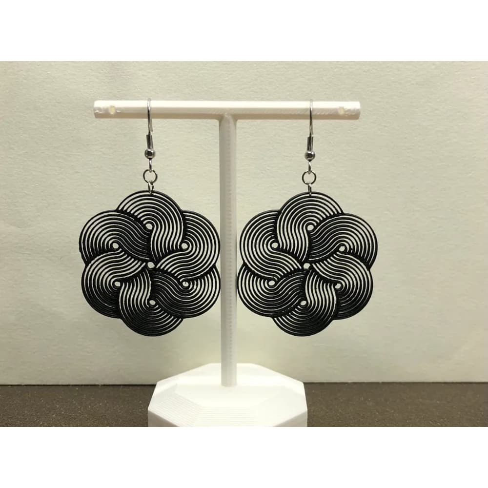 Brinco Labirinto Mandala Feminino | Leve e Elegante