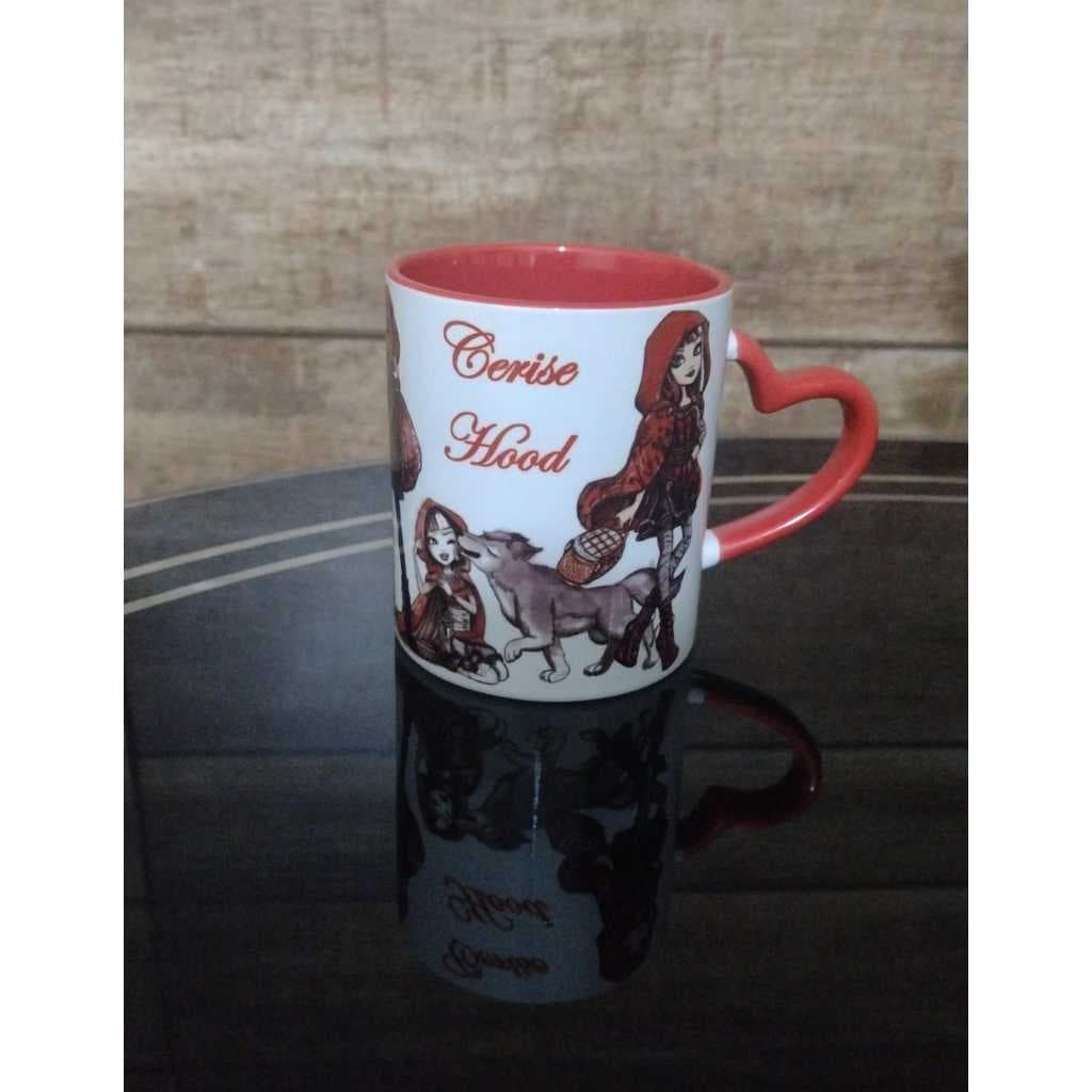 Caneca Personalizada alça (de coração) e interior coloridos - Qualquer Tema