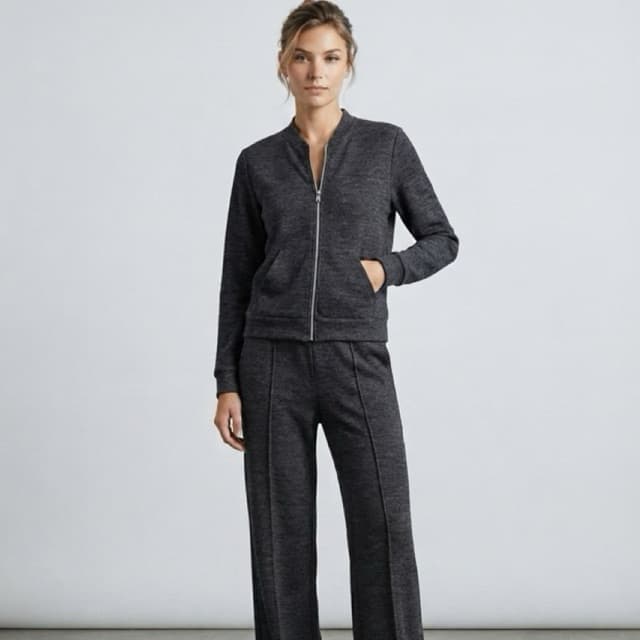 Conjunto Feminino Moletinho Premium com Jaqueta de Zíper e Calça Pantalona Confortável