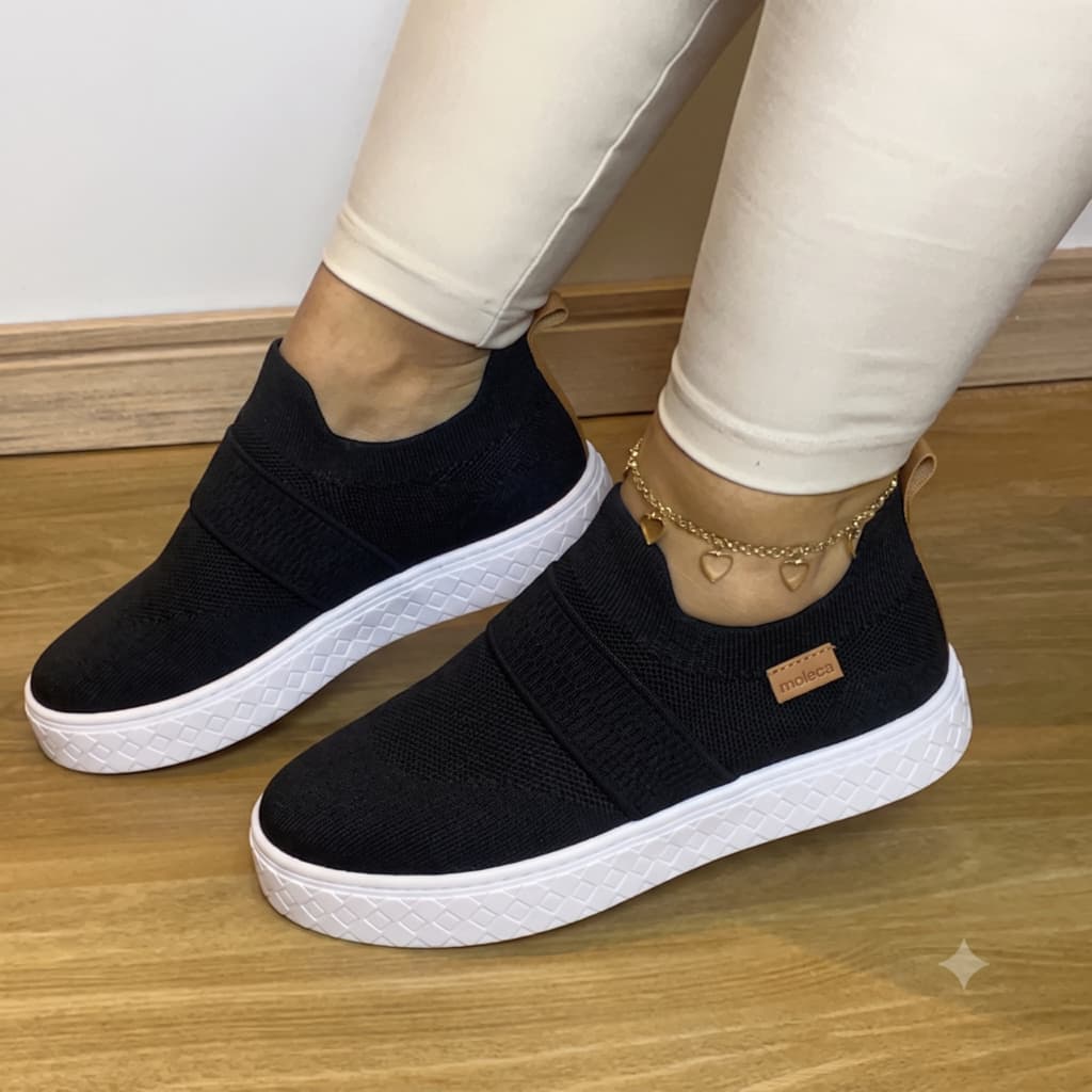 Tênis Casual feminino Moleca Slip On Calce Fácil.