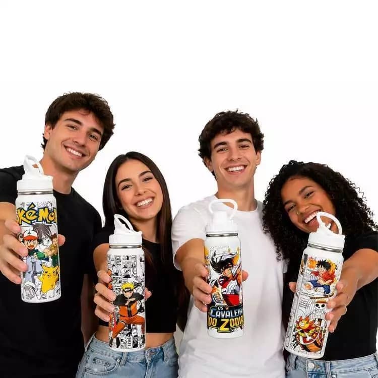 Garrafa Térmica Inox 800ml Personagens Anime Com Tampa Rosca Ideal Para Academia Escola Trabalho E Passeios