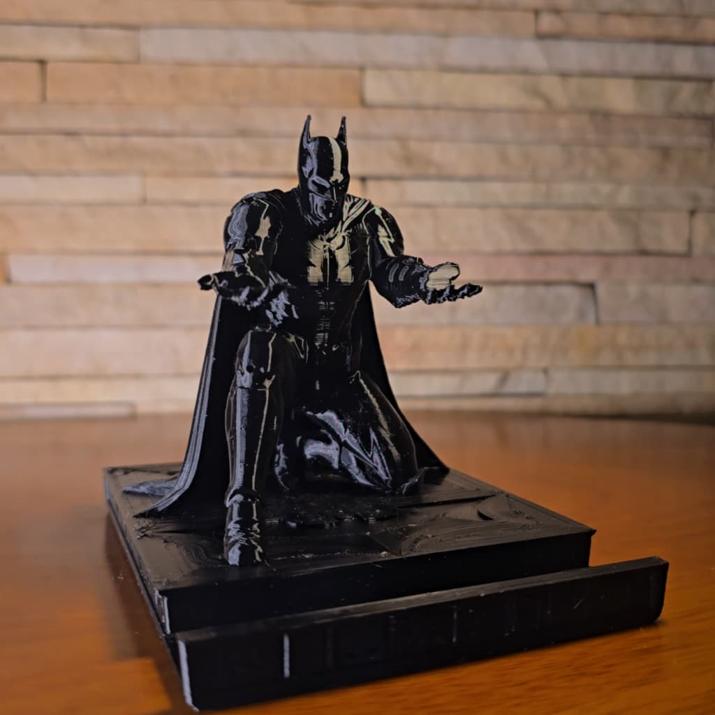Porta caneta e porta celular Batman