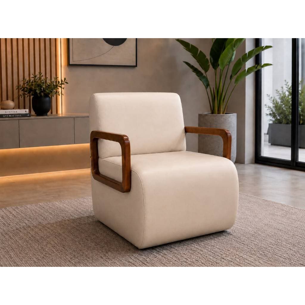 Poltrona Jacarta para Sala de Estar Decoração Conforto no Courino