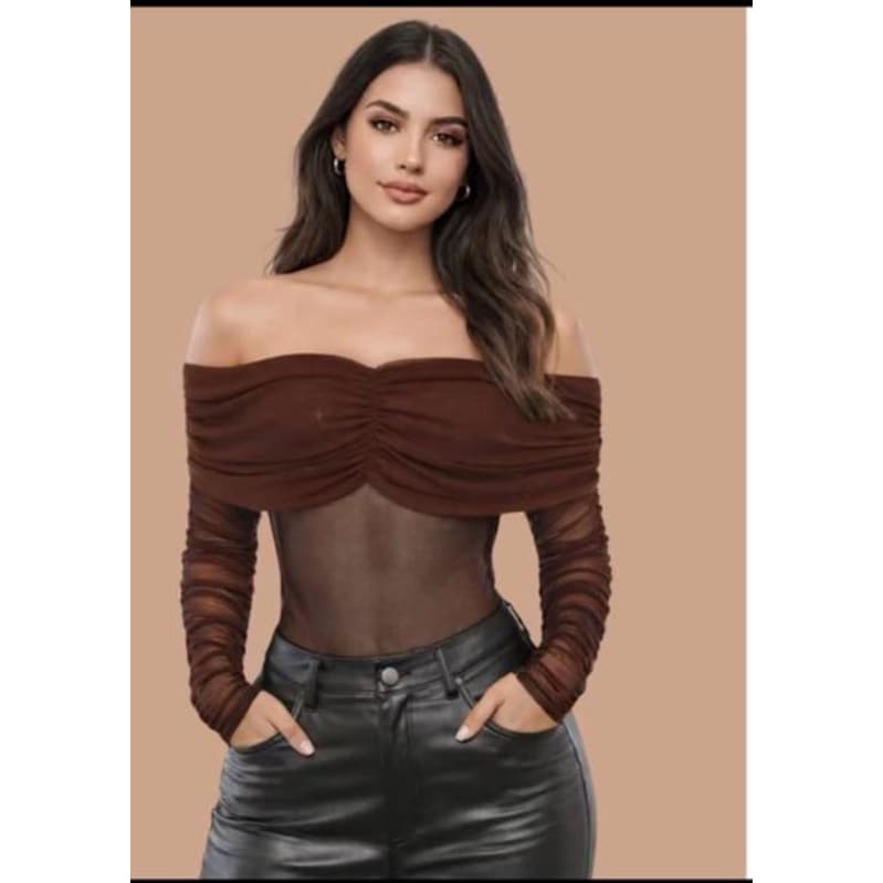 BODY FEMININO EM TULE MANGA LONGA OMBRO A OMBRO COM DRAPEADO FRONTAL – MODA FEMININA