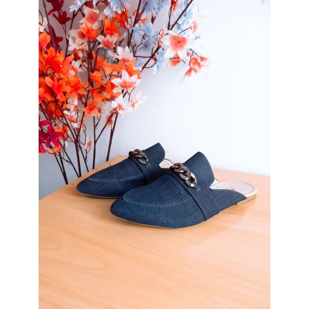 sapato mullet jeans azul marinho com aplicações