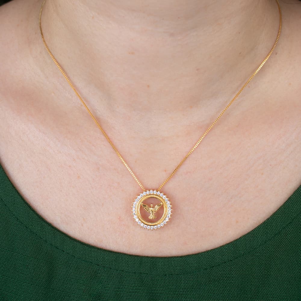 Colar Espirito Santo Cravejado banhado a Ouro 18k