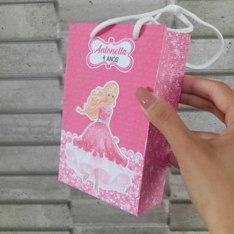 10 | 20 | 30 Sacolinhas Surpresa Lembrancinha Personalizada Barbie - PEGUE E MONTE - ESCOLHA SEU TEMA - Com Nome e Idade