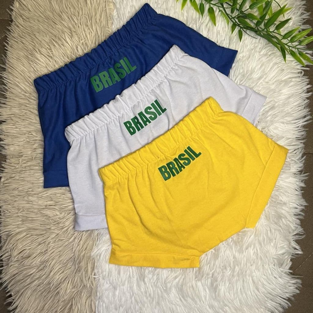 Kit 3 Tapa Fralda Infantil Confortável Brasil Copa do Mundo, Shortinho Fresquinho ideal para Calor Amarelo Azul Branco
