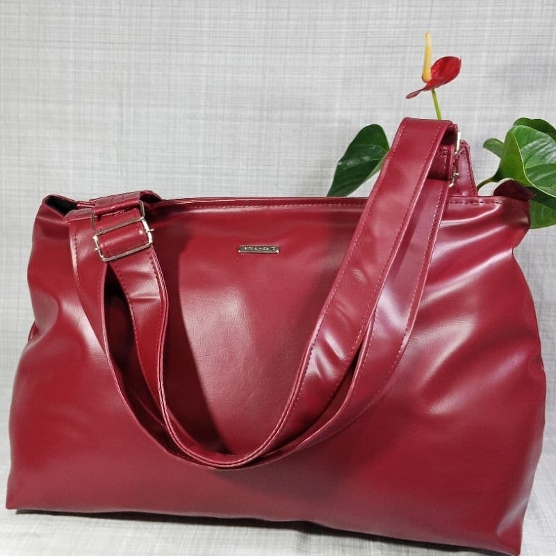 Bolsa Feminina Grande, Bolsa Bela, Maxi Artesanal Cabe Notebook 16" Alças de Ombro Ajustáveis, Minimalista