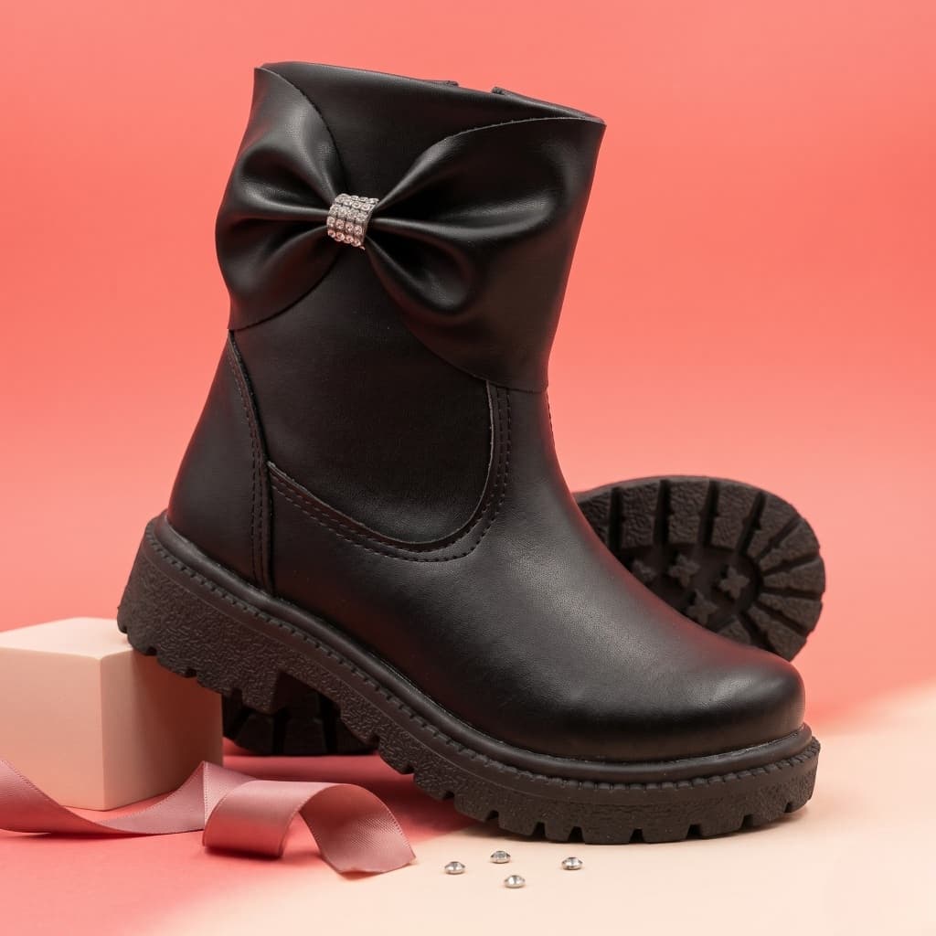 Bota Infantil Menina Laço Strass Solado Tratorado Preta e Off White 28-34