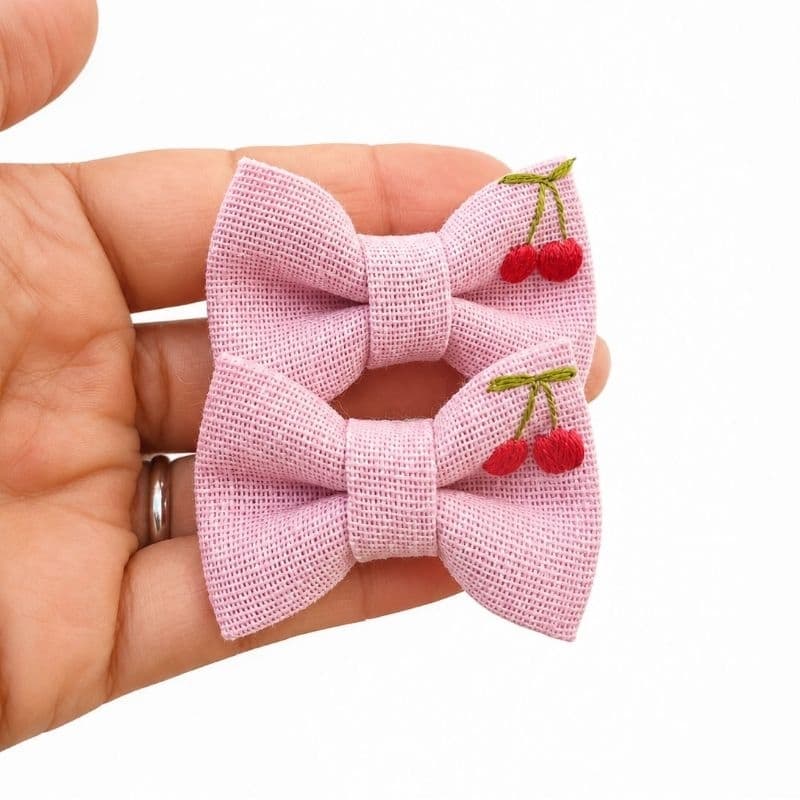 par de laço com bordado de cerejas 4cm