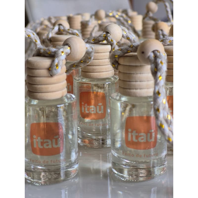Aromatizador de Carro Personalizado | Lembrancinha para Empresas, Festas, Casamentos e Aniversários