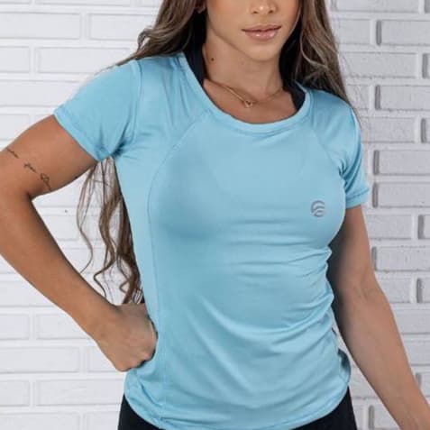 Blusa De Academia Feminina Blusa de treino, caminhada. Camisa de treino Femina Baby look confotável e fresquinha
