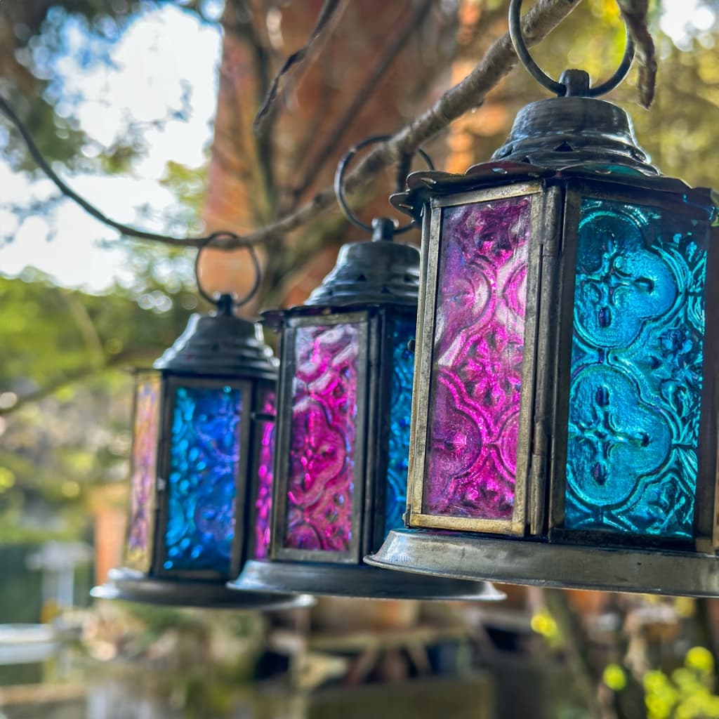 Lanterna de Metal com Vidro Pink e Azul Decorativo Vela Luxo