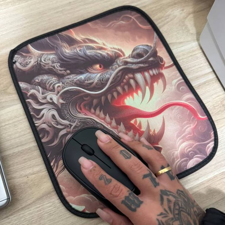 Mouse Pad Gamer Personalizado Pequeno RGB Exclusivo 19x24cm Confortável e Preciso !