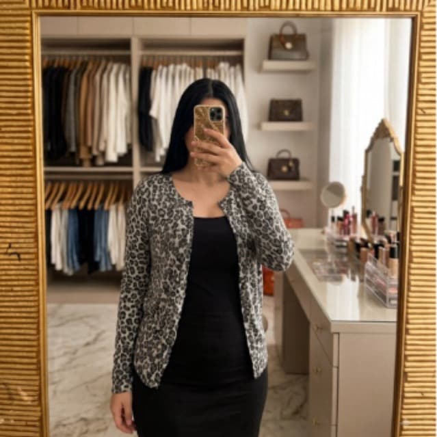 Blusa Animal Print Feminina World Fashion Tamanho M Ajustável Cintura Visco Poli Conforto e Estilo