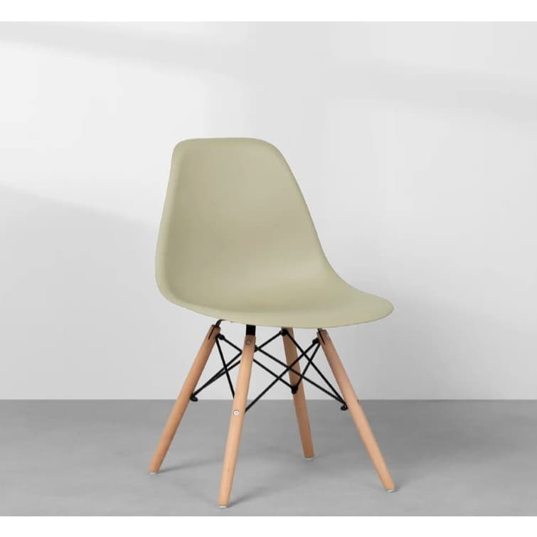 Cadeira Charles Eames Eiffel Wood Preto Para Escrivaninha Escritório Pés De Madeira