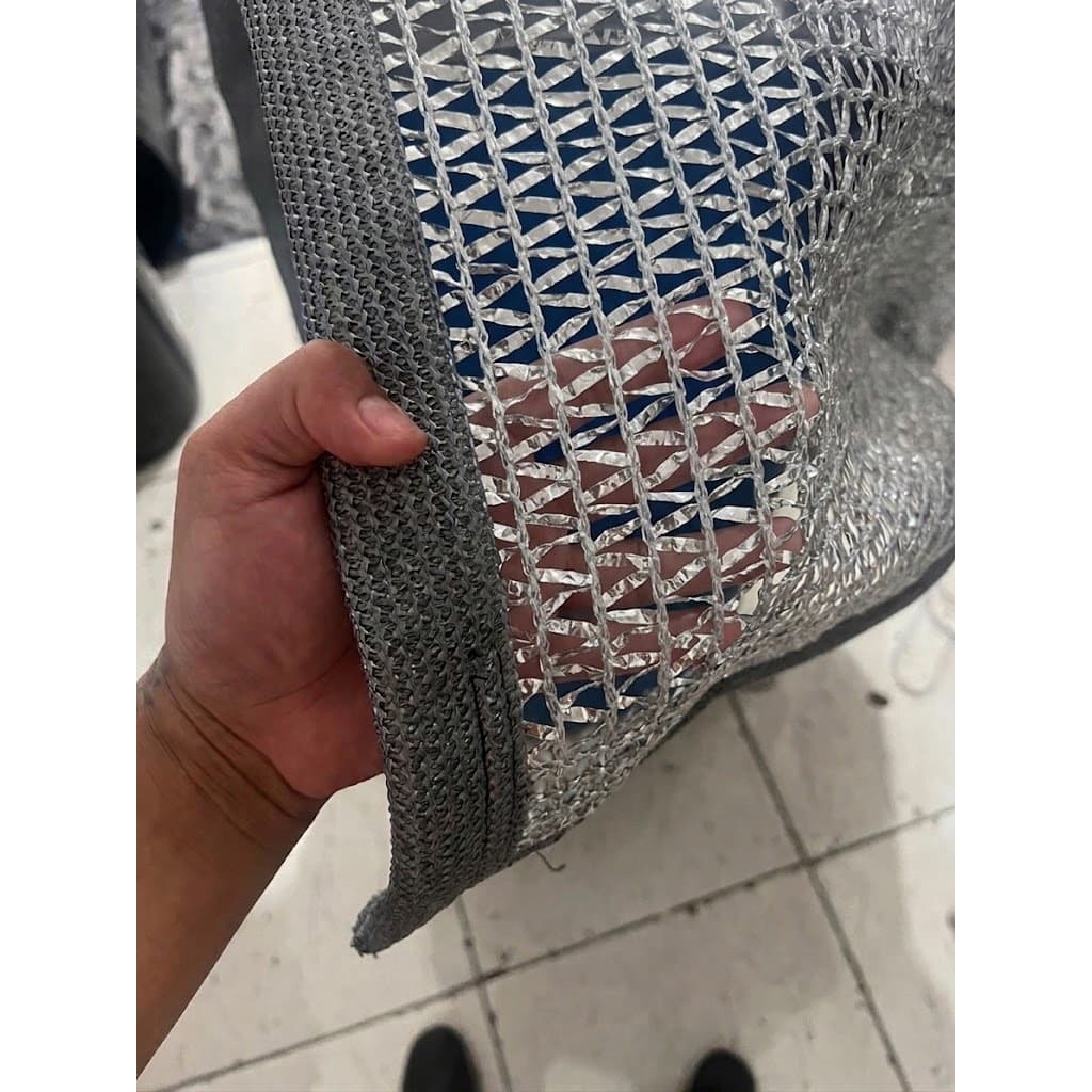 Tela Aluminet proteção anti termica 35% 2,50x2,50 com barra e ilhós a cada 0,50cm