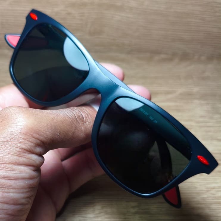 ÓCULOS DE SOL UNISSEX POLARIZADO MODELO ESPORTIVO RESISTENTE