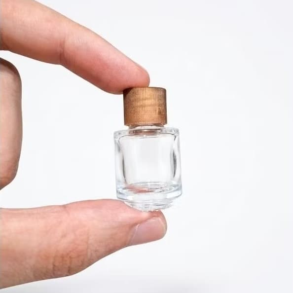 Kit 10/30 Frasco Vidro 5ml Com Tampa Enxerto Quadrada Dourada R13, Óleo unção, Perfumes, Essências