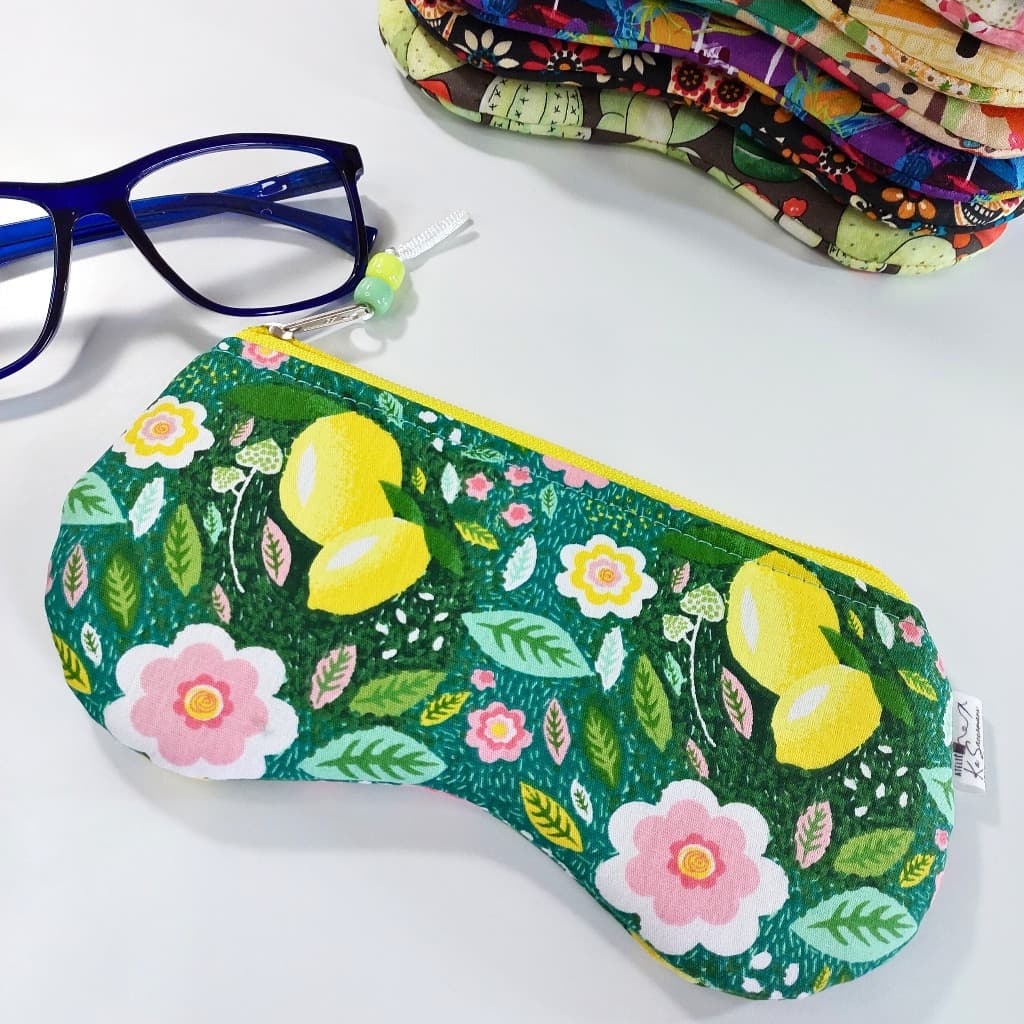 Porta-Óculos Feminino com Zíper | Capa Protetora de Tecido para Óculos de Grau ou Sol