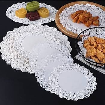 Kit 100/50 Toalha de Papel Rendada e Quadrada Doilies Sousplat Descartável Jogo Americano Decoração 8,5cm - 36cm
