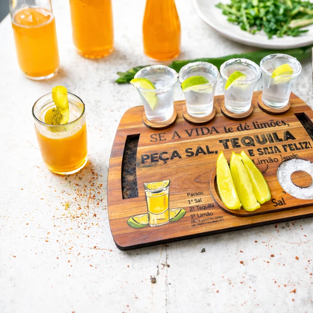Tábua de Shot em MDF com Copos em Acrílico Tequila Drinks