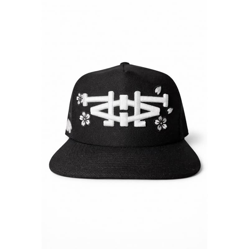 Boné Oma SnapBack Estilo LA  flower bordado ajustável aba semi reta