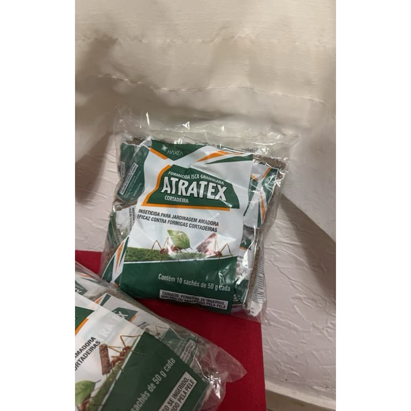 formicida isca granulada atratex cortadeira com pacote com 10 sachés de 50g cada .