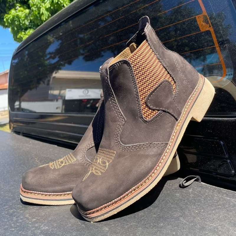 Botina Country Masculina no Couro Bota com Solado de Borracha Confortavel e Resistente para Uso Casual e Trabalho