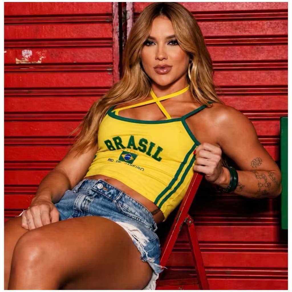 Conjunto Brasil 3 Peças Feminino Cropped + Biquíni Estilo Virgínia.