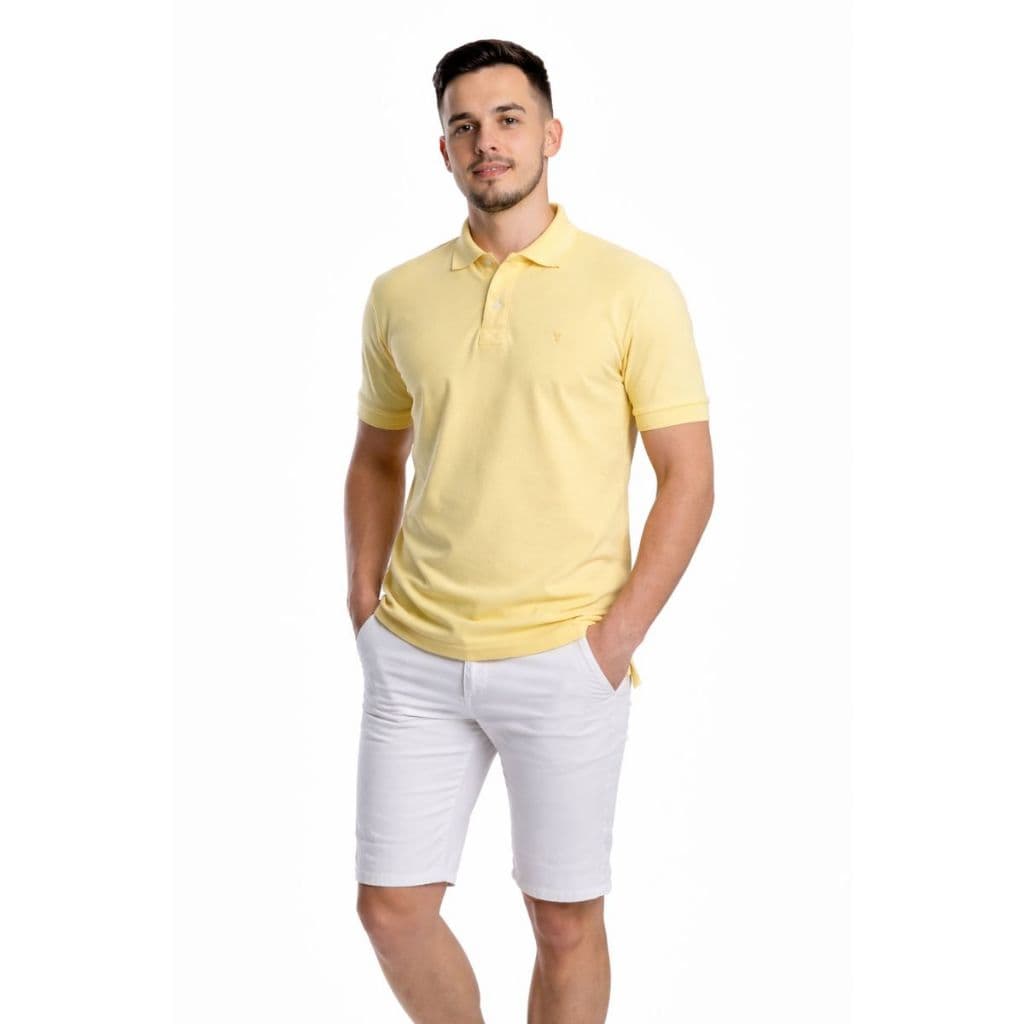 Camiseta Polo Masculina Slim Fit Amarela Piquet Clássica com Botões e Gola Tradicional Casual