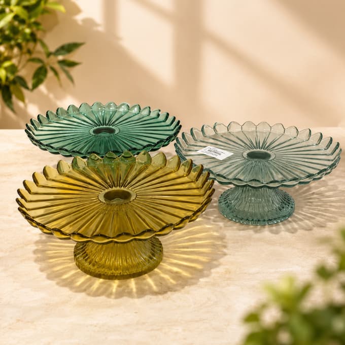 Pratinho Pétalas De Jasmim 24cm  Vitazza Com Pé Cores Variadas Mesa Posta Boleira Decorativa Luxo