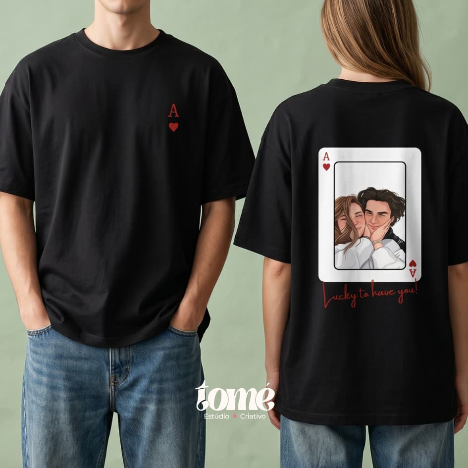 Camiseta Personalizada Casal com Foto e Inicial | Oversized Estilo Carta