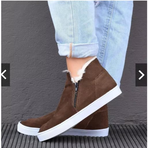 Sinta o Conforto nas Botas de Pelo Pronta entrega