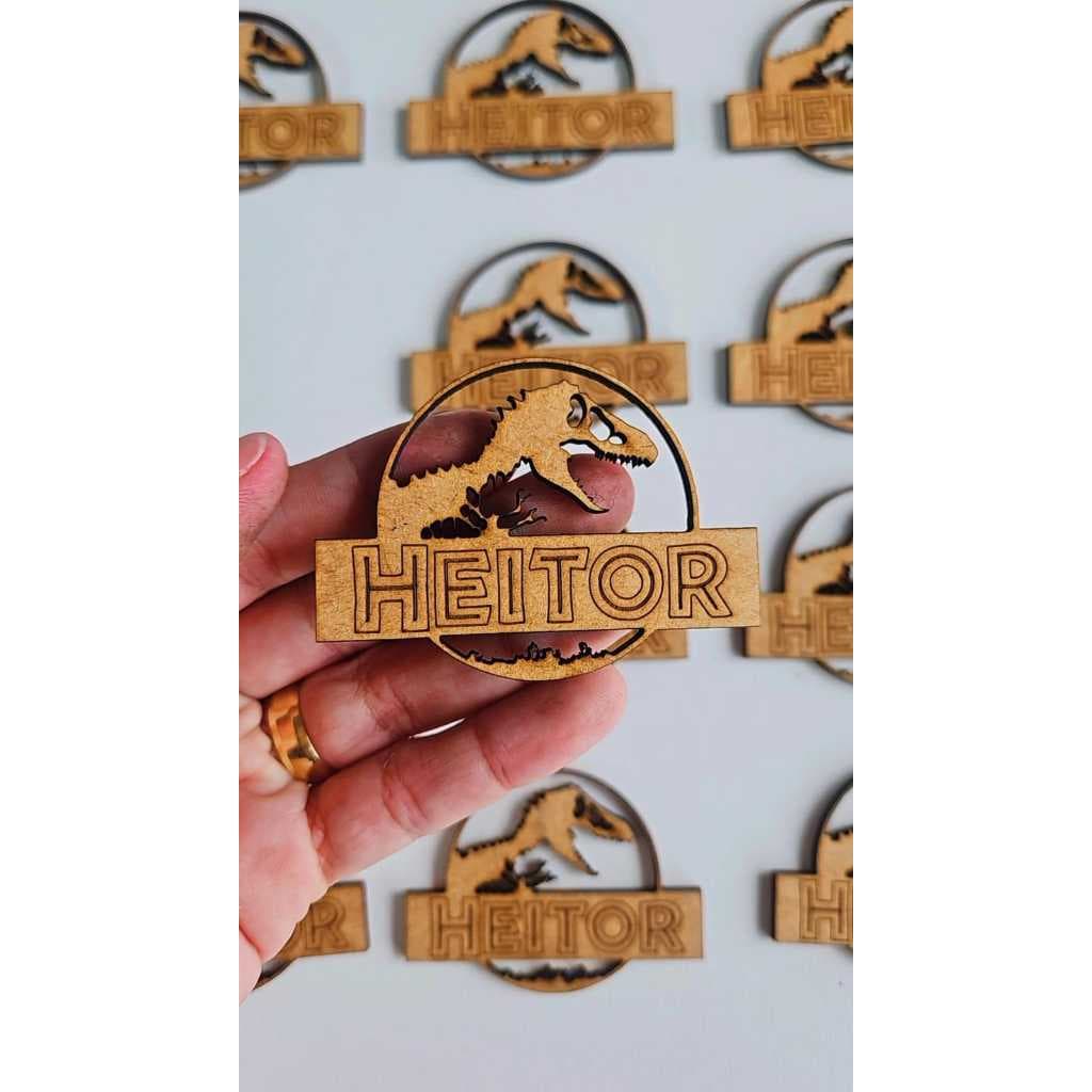 APLIQUE JURASSIC - LEMBRANCINHA PERSONALIZADA COM NOME EM MDF