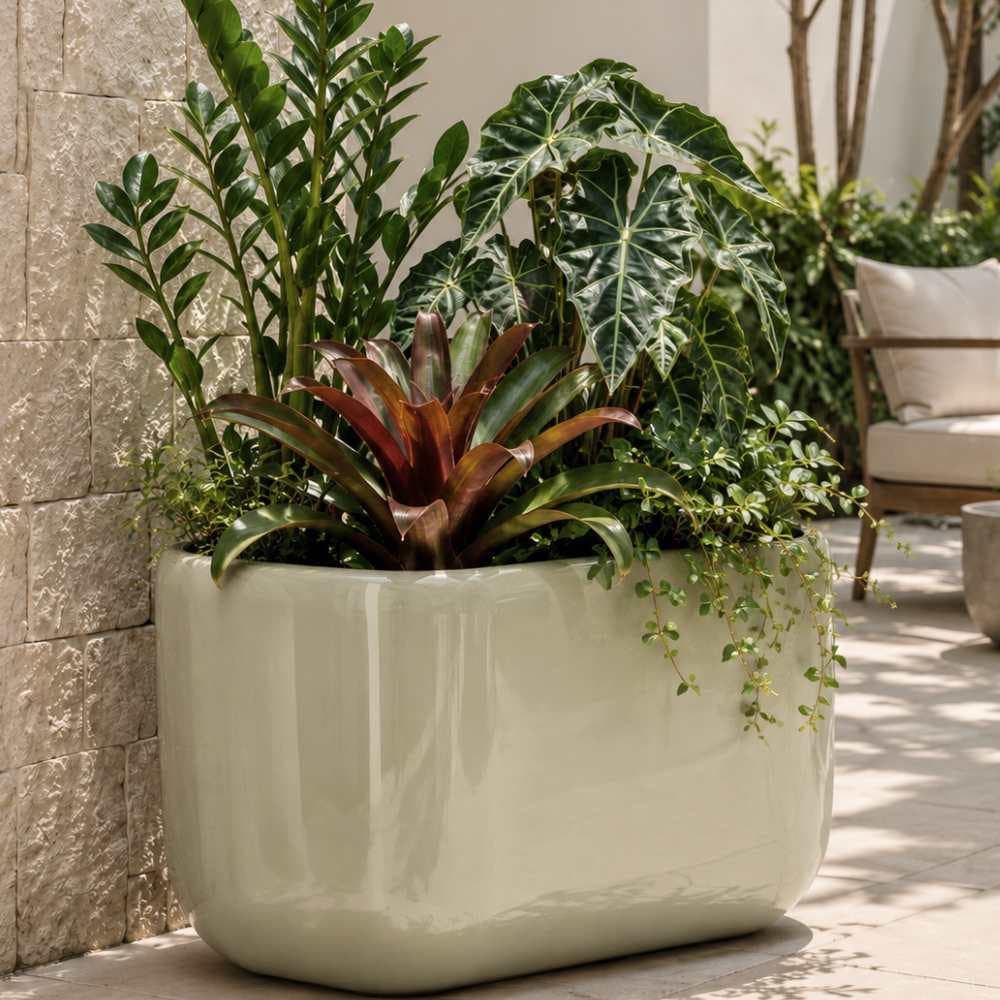 Vaso Jardineira Fibra De Vidro Lisboa Vietnamita 66,5cm Floreira Decorativo