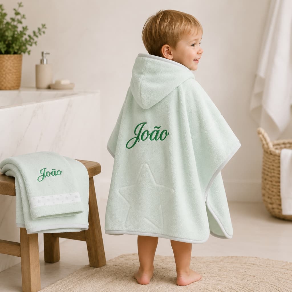 Toalha de Banho Com Capuz Dohler + Toalha de Visita Dohler + Nome Personalizado Nas duas
