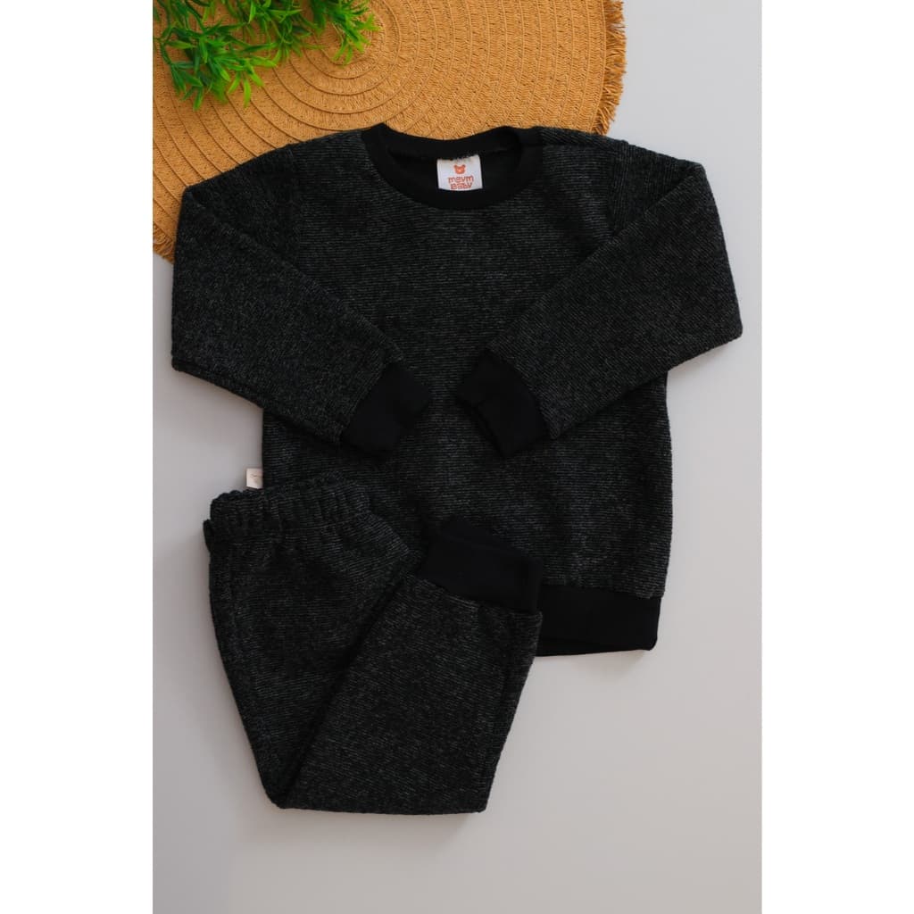 Conjunto de Bebê Inverno em Bouclé Preto Rajado