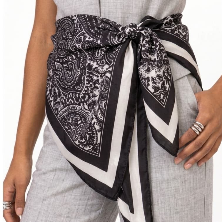 Lenço Estampa Arabesco Chic Estampa Preto Faixa De Cintura